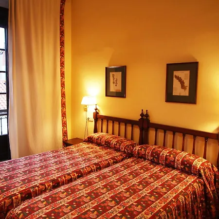 Pax Casona Del Busto