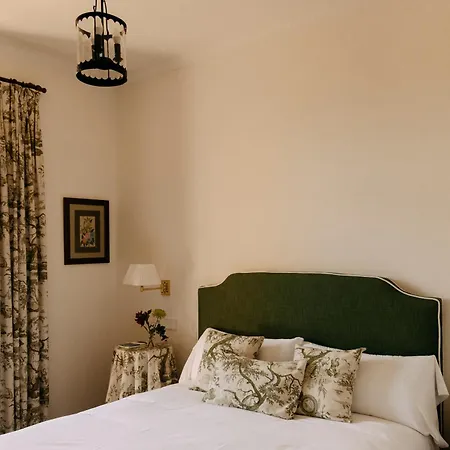 Pax Casona Del Busto فندق 3*
