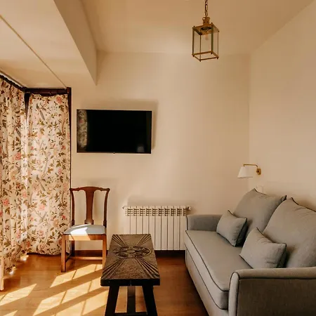 Pax Casona Del Busto מלון פראביה