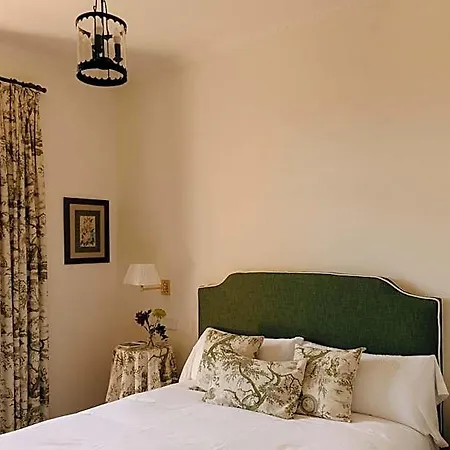 Pax Casona Del Busto Hotel