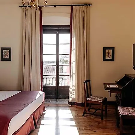 Hotel Pax Casona Del Busto Pravia