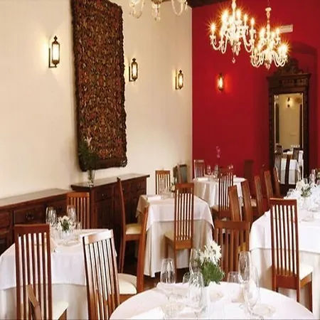 Pax Casona Del Busto מלון