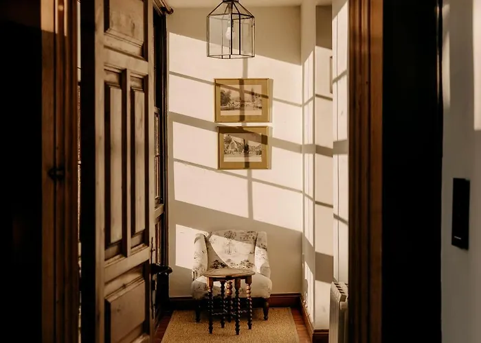 Pax Casona Del Busto 3* برافيا