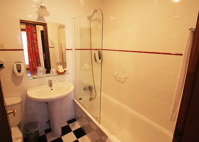 Pax Casona Del Busto فندق 3*