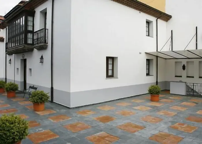 Pax Casona Del Busto 3*