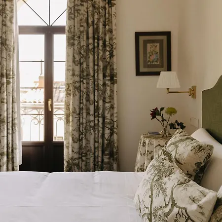 Pax Casona Del Busto 3*