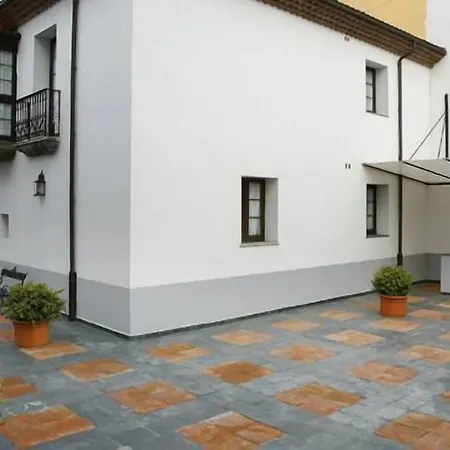 Pax Casona Del Busto 3*