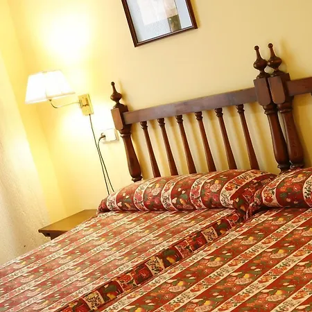 Pax Casona Del Busto 프라비아