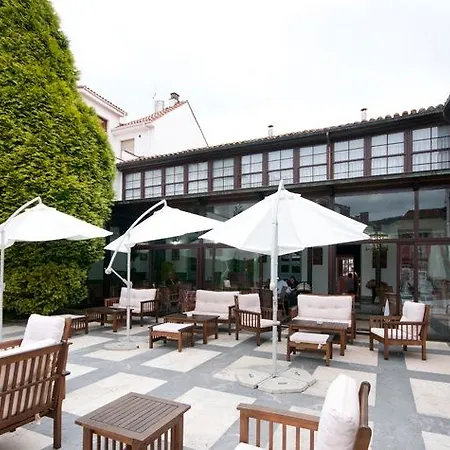Hotel Casona Del Busto