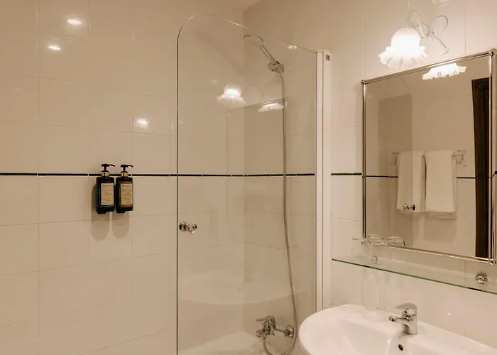 Hotel Pax Casona Del Busto 3*