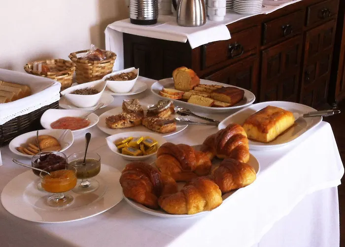 Hotel Pax Casona Del Busto 3*